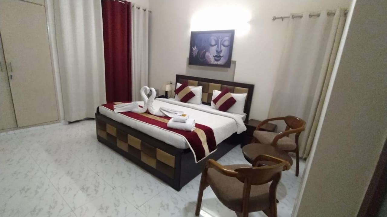 Maplewood Guest House, Neeti Bagh, New Delhiit Is A Boutiqu - 5 Guest house New Delhi
