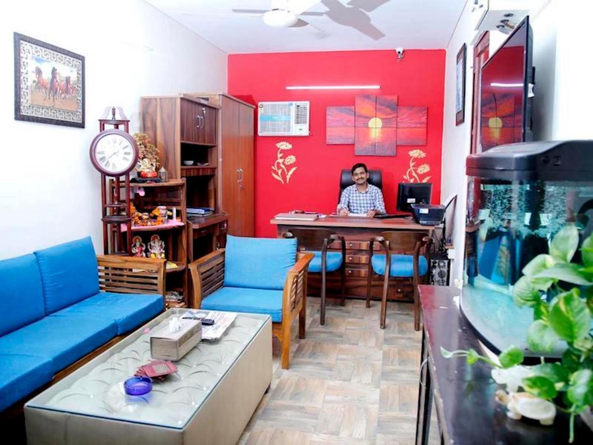 Guest house Maplewood Guest House, Neeti Bagh, New Delhiit Is A Boutiqu - 5 2*
