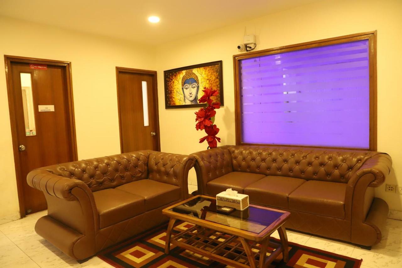 Guest house Maplewood Guest House, Neeti Bagh, New Delhiit Is A Boutiqu - 5 New Delhi