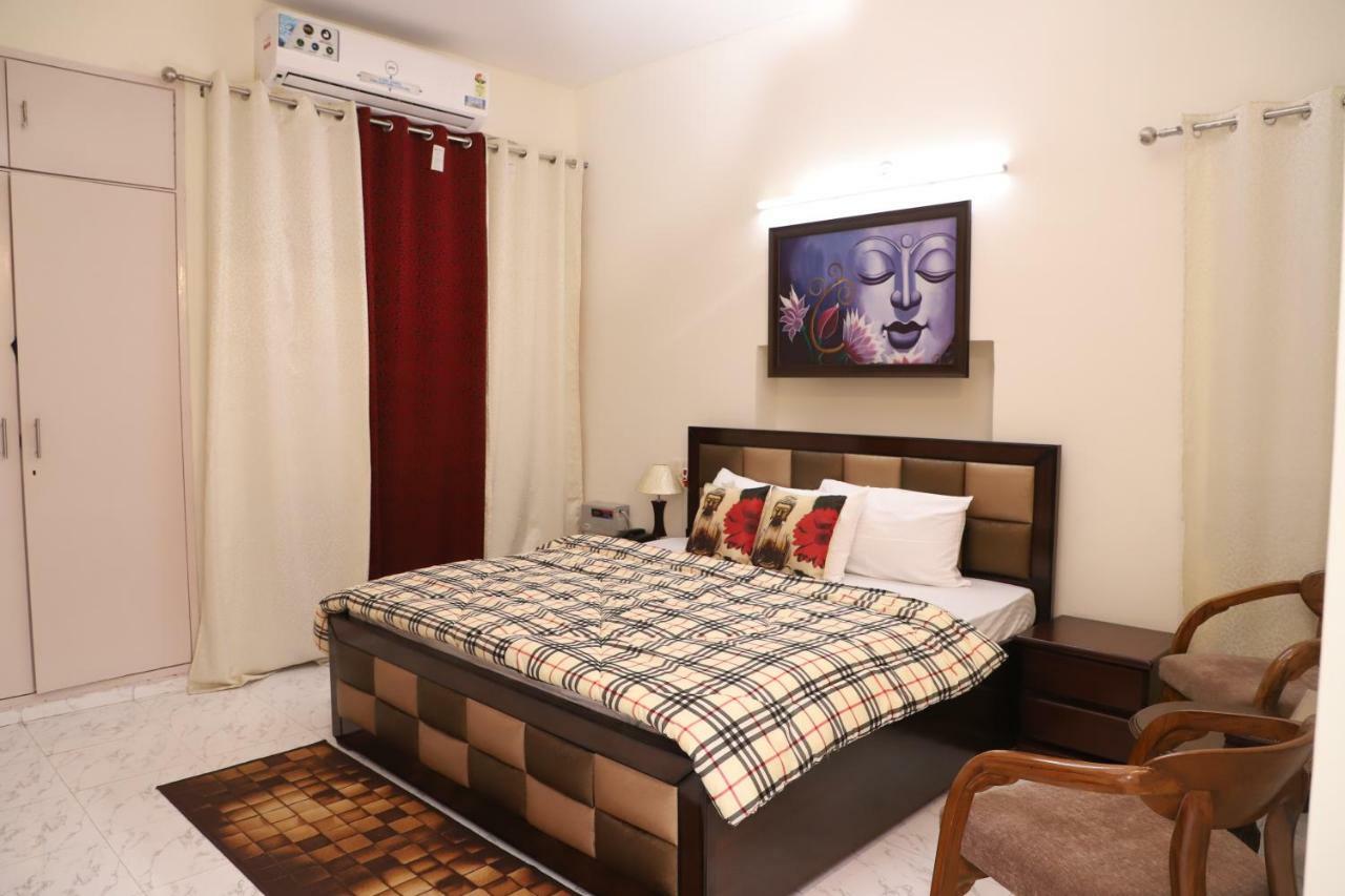 Maplewood Guest House, Neeti Bagh, New Delhiit Is A Boutiqu - 5 Guest house