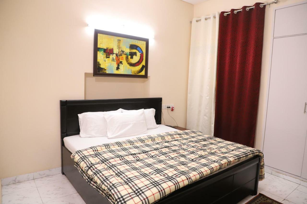 Maplewood Guest House, Neeti Bagh, New Delhiit Is A Boutiqu - 5 New Delhi